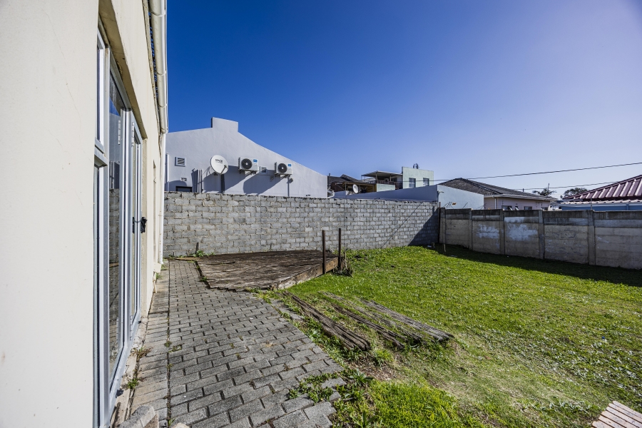 6 Bedroom Property for Sale in Quigney Eastern Cape